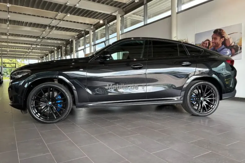 BMW X6 din 2022 cu 67.221 km - oferta BMW112517 - foto 3