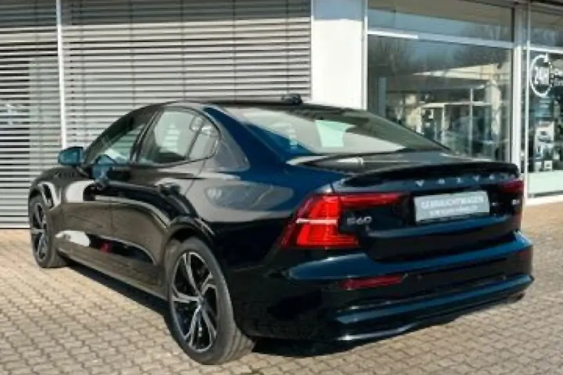 Volvo S60 din 2024 cu 24.100 km - oferta VOL112525 - foto 3