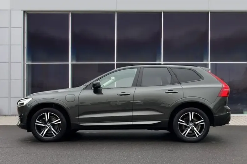 Volvo XC60 din 2021 cu 90.327 km - oferta VOL112526 - foto 2