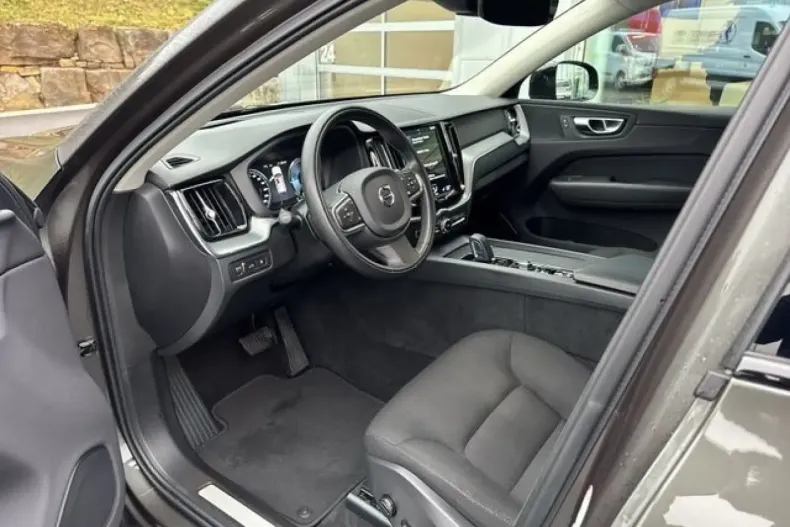 Volvo XC60 din 2021 cu 90.327 km - oferta VOL112526 - foto 7