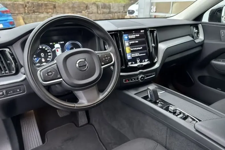 Volvo XC60 din 2021 cu 90.327 km - oferta VOL112526 - foto 8