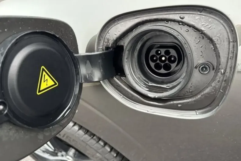 Volvo XC60 din 2021 cu 90.327 km - oferta VOL112526 - foto 15