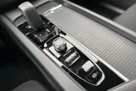 Volvo XC60 din 2021 cu 90.327 km - oferta VOL112526 - foto 18