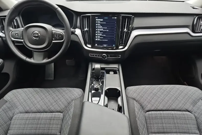 Volvo S60 din 2024 cu 25.660 km - oferta VOL112528 - foto 7