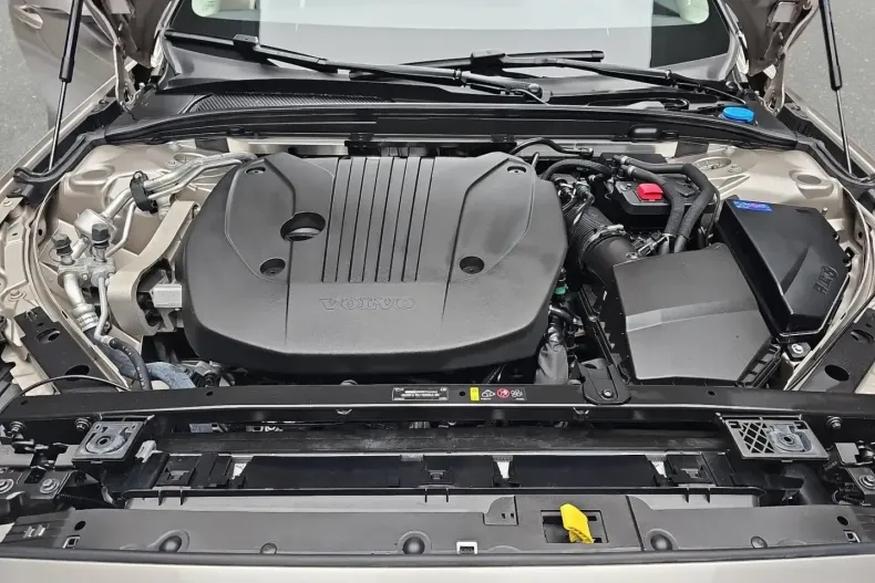 Volvo S60 din 2024 cu 25.660 km - oferta VOL112528 - foto 15