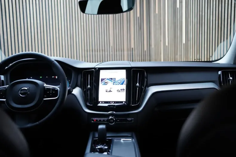 Volvo XC60 din 2022 cu 95.950 km - oferta VOL112530 - foto 14