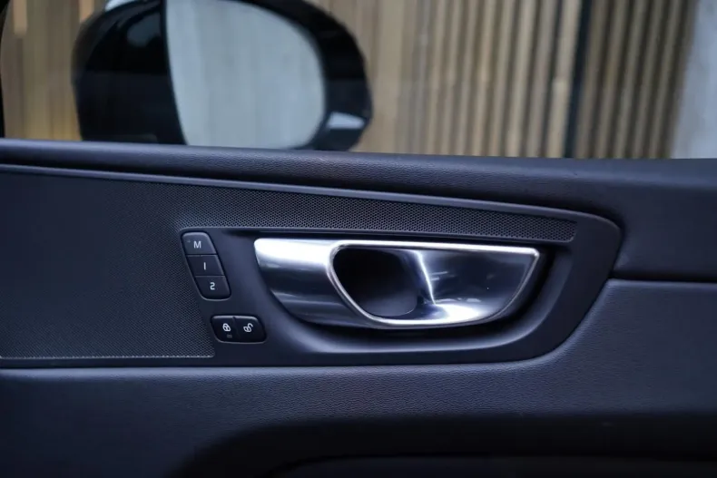 Volvo XC60 din 2022 cu 95.950 km - oferta VOL112530 - foto 16