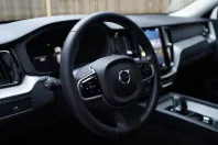 Volvo XC60 din 2022 cu 95.950 km - oferta VOL112530 - foto 21