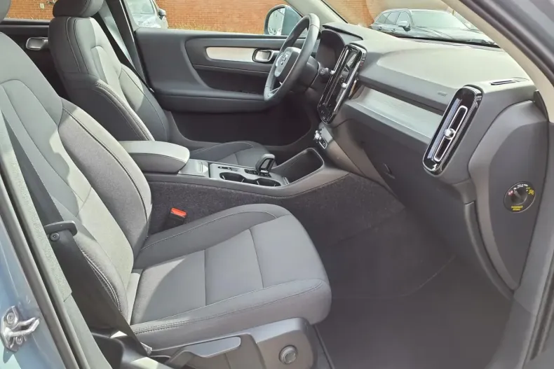 Volvo XC40 din 2021 cu 40.869 km - oferta VOL112531 - foto 10