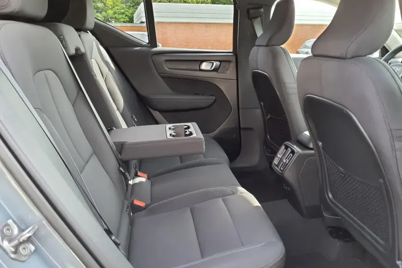 Volvo XC40 din 2021 cu 40.869 km - oferta VOL112531 - foto 14