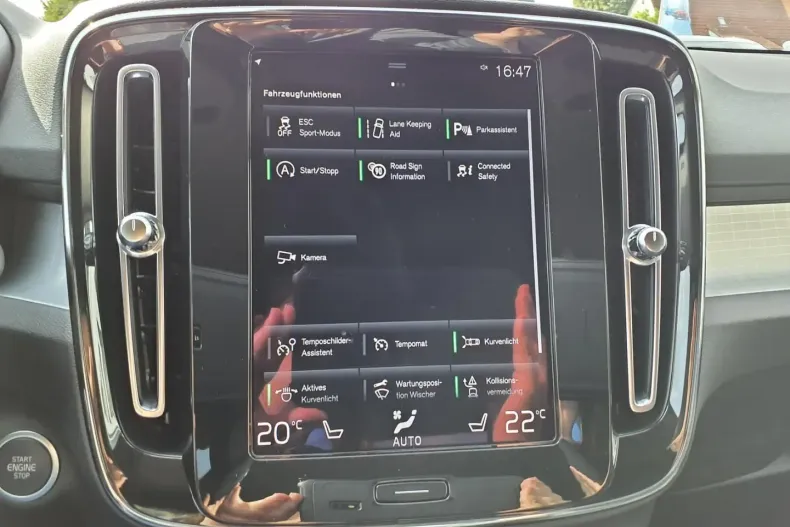 Volvo XC40 din 2021 cu 40.869 km - oferta VOL112531 - foto 20