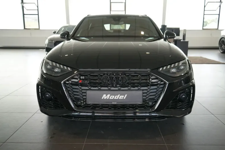 Audi RS4 din 2022 cu 53.500 km - oferta AUD112532 - foto 3