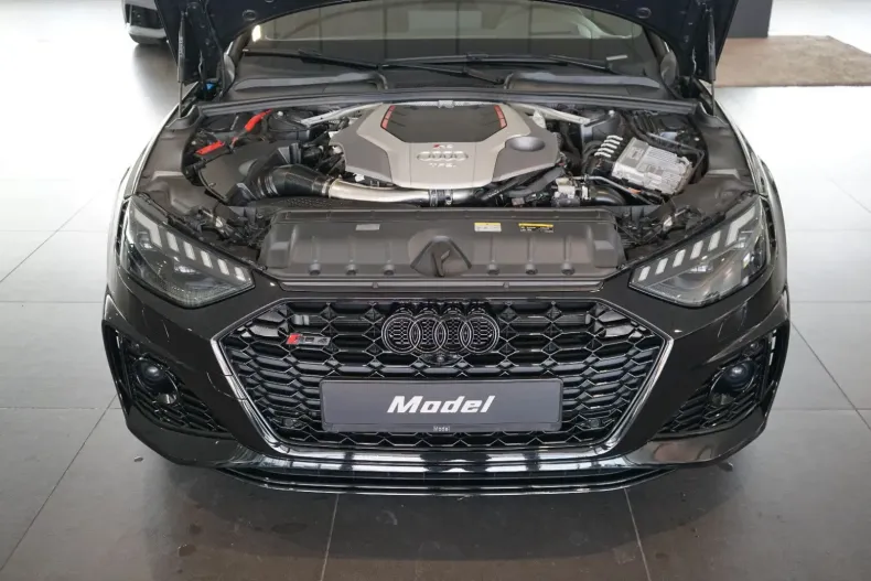 Audi RS4 din 2022 cu 53.500 km - oferta AUD112532 - foto 4