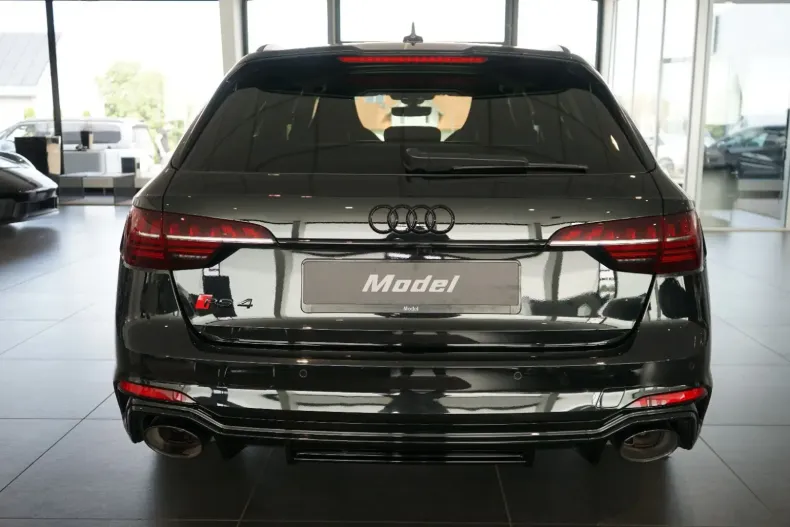 Audi RS4 din 2022 cu 53.500 km - oferta AUD112532 - foto 5