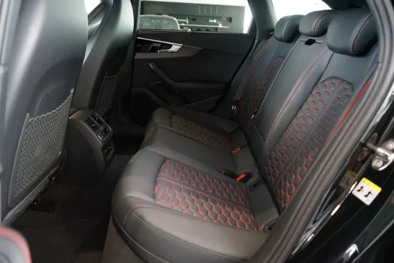 Audi RS4 din 2022 cu 53.500 km - oferta AUD112532 - foto 10