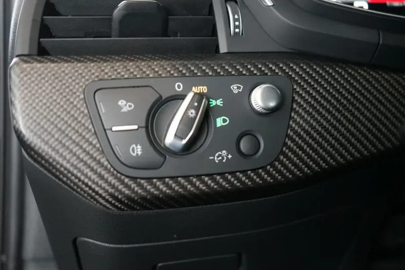 Audi RS4 din 2022 cu 53.500 km - oferta AUD112532 - foto 22