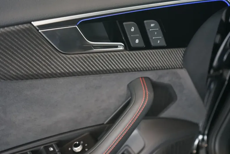 Audi RS4 din 2022 cu 53.500 km - oferta AUD112532 - foto 27