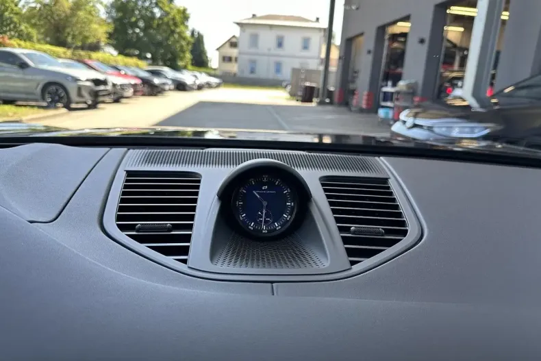 Porsche Panamera din 2024 cu 4.900 km - oferta POR112533 - foto 18