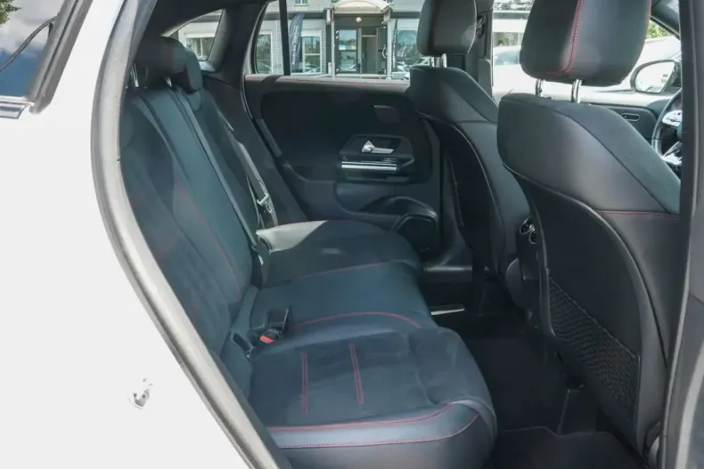 Mercedes-Benz GLA 35 AMG din 2021 cu 83.000 km - oferta MER112534 - foto 8