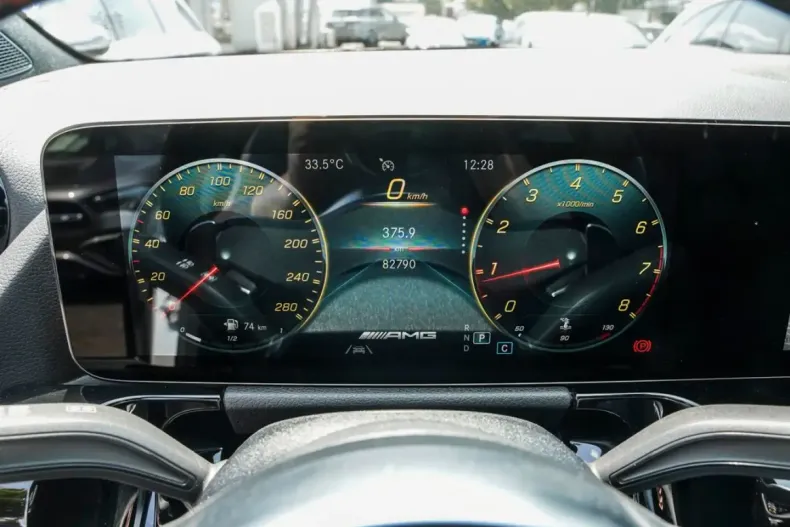 Mercedes-Benz GLA 35 AMG din 2021 cu 83.000 km - oferta MER112534 - foto 12