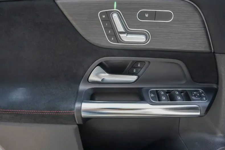 Mercedes-Benz GLA 35 AMG din 2021 cu 83.000 km - oferta MER112534 - foto 17