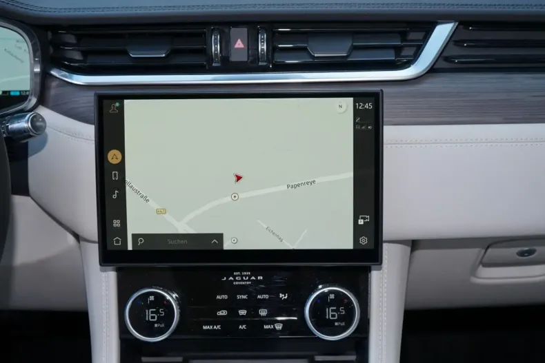 Jaguar F-Pace din 2022 cu 64.000 km - oferta JAG112537 - foto 22