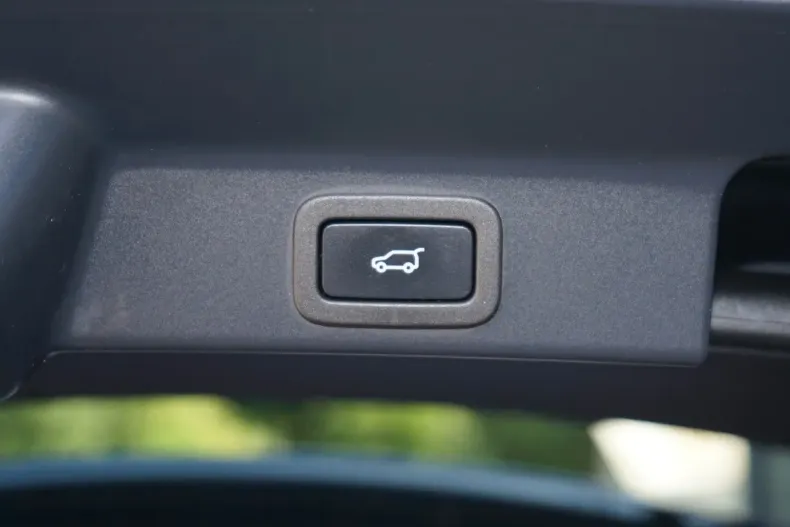 Jaguar F-Pace din 2022 cu 64.000 km - oferta JAG112537 - foto 30