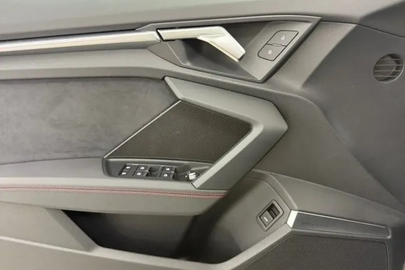 Audi RS3 din 2022 cu 53.990 km - oferta AUD112540 - foto 6