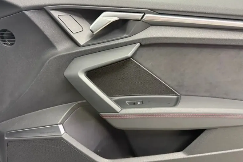 Audi RS3 din 2022 cu 53.990 km - oferta AUD112540 - foto 16