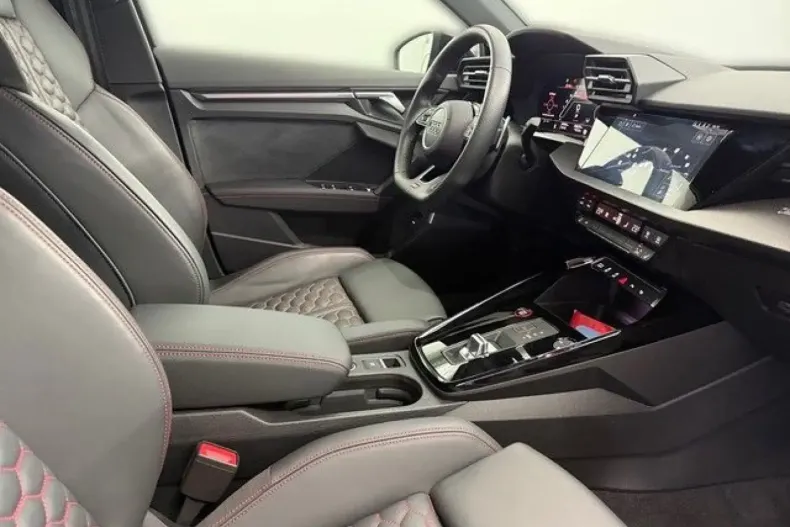 Audi RS3 din 2022 cu 53.990 km - oferta AUD112540 - foto 20