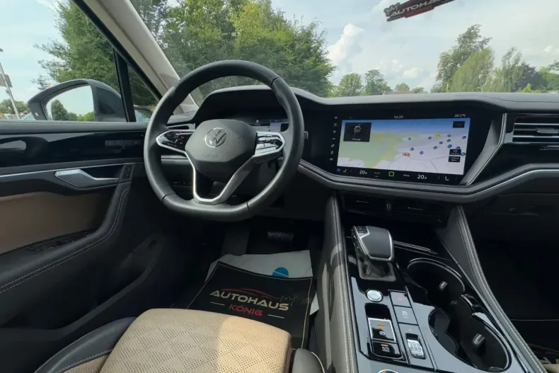 Volkswagen Touareg din 2024 cu 10.999 km - oferta VOL112542 - foto 3