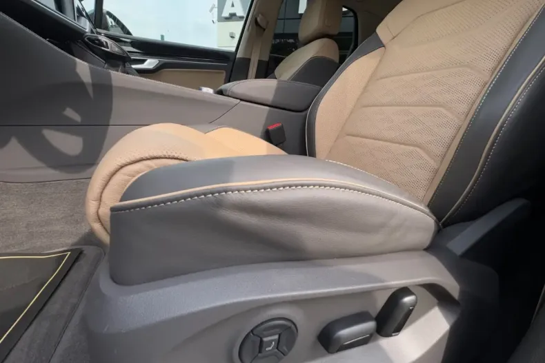 Volkswagen Touareg din 2024 cu 10.999 km - oferta VOL112542 - foto 18