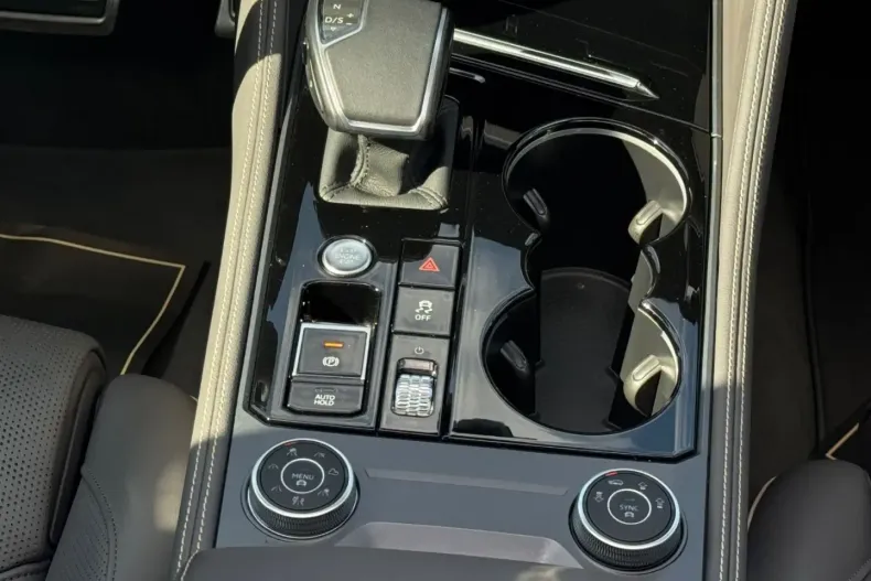 Volkswagen Touareg din 2023 cu 31.985 km - oferta VOL112544 - foto 25