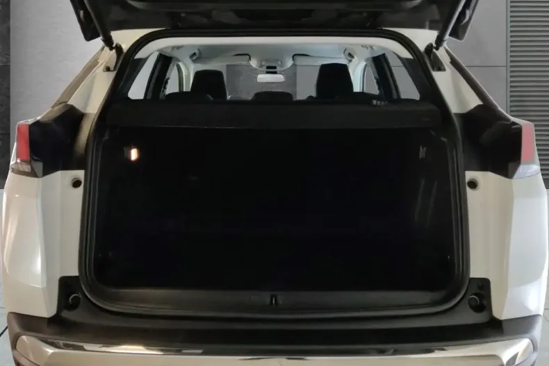 Peugeot 3008 din 2023 cu 19.658 km - oferta PEU112549 - foto 5