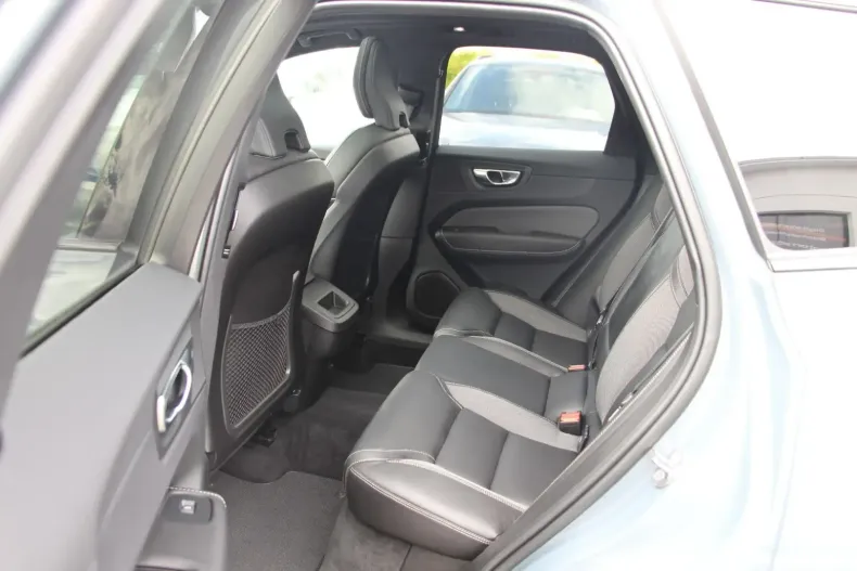 Volvo XC60 din 2022 cu 81.000 km - oferta VOL112553 - foto 10