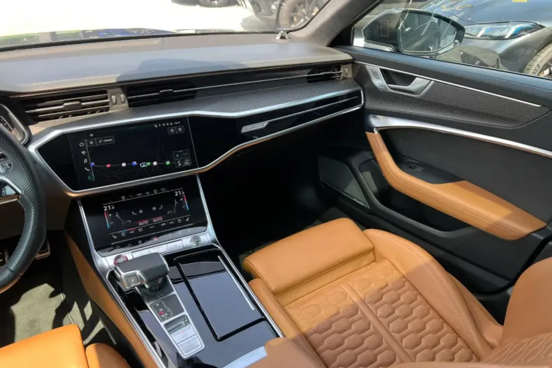 Audi RS6 din 2022 cu 50.000 km - oferta AUD112554 - foto 32