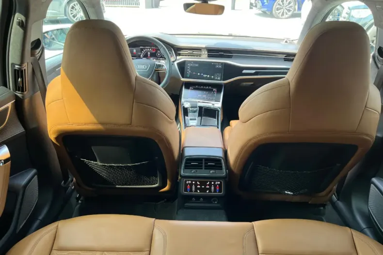 Audi RS6 din 2022 cu 50.000 km - oferta AUD112554 - foto 34