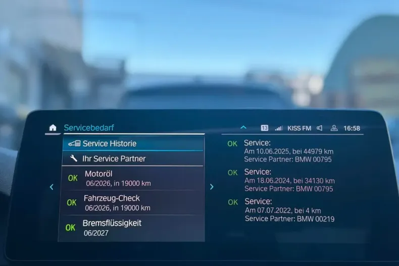 BMW 545 din 2022 cu 48.493 km - oferta BMW112561 - foto 31