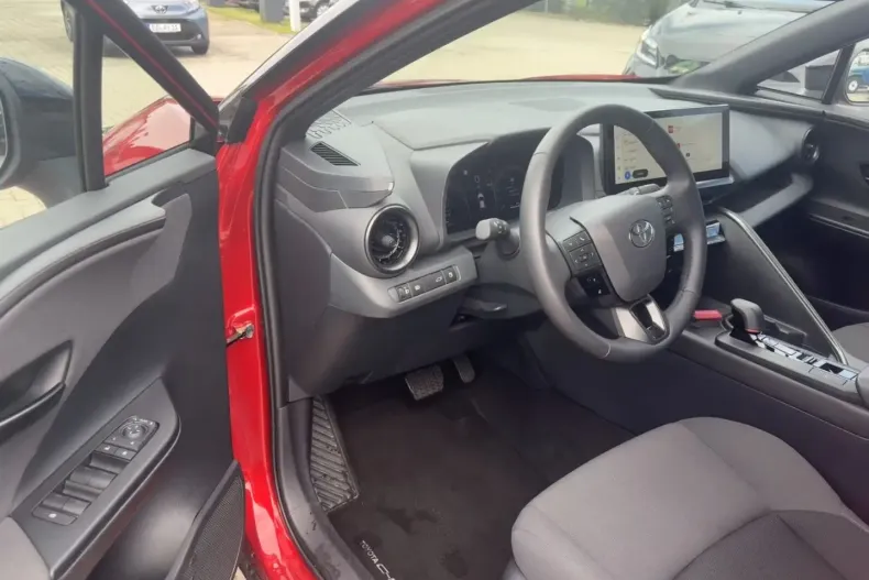 Toyota C-HR din 2024 cu 9.990 km - oferta TOY112581 - foto 6