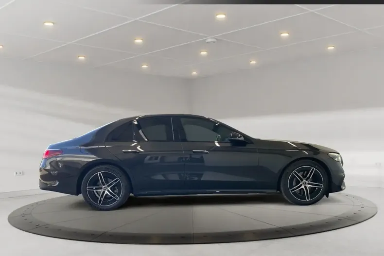 Mercedes-Benz E 220 din 2023 cu 35.490 km - oferta MER112585 - foto 5