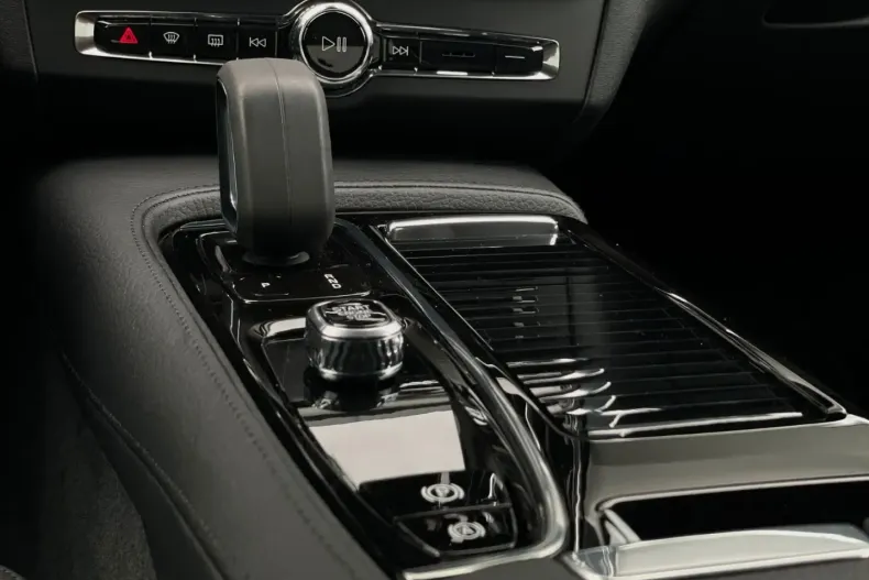 Volvo S90 din 2022 cu 62.827 km - oferta VOL112607 - foto 22