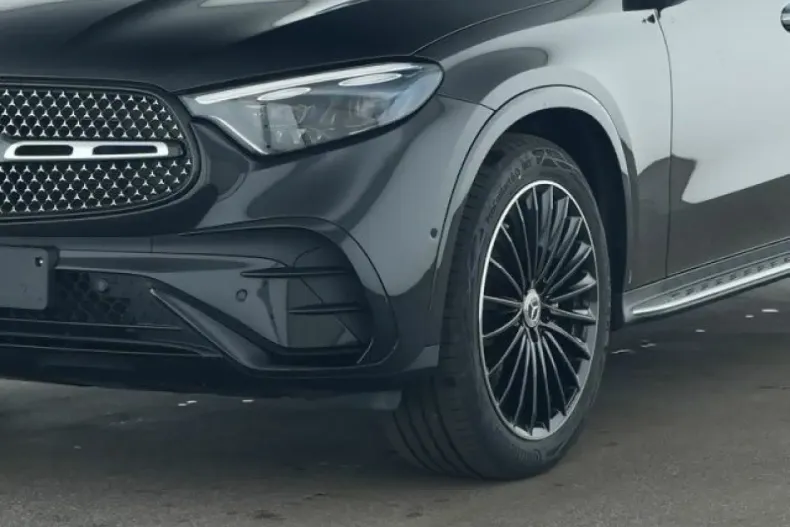 Mercedes-Benz GLC 450 din 2024 cu 13.685 km - oferta MER112608 - foto 4