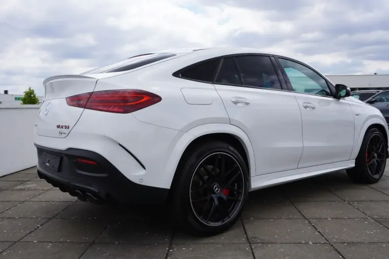 Mercedes-Benz GLE 53 AMG din 2024 cu 5.600 km - oferta MER112612 - foto 4