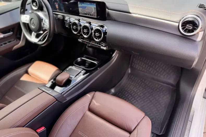 Mercedes-Benz A 220 din 2020 cu 106.384 km - oferta MER112614 - foto 21