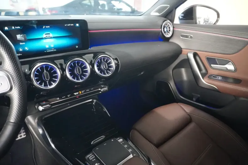 Mercedes-Benz A 45 AMG din 2021 cu 63.900 km - oferta MER112616 - foto 16