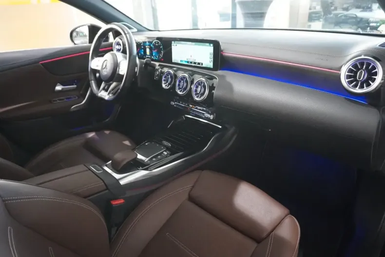 Mercedes-Benz A 45 AMG din 2021 cu 63.900 km - oferta MER112616 - foto 25