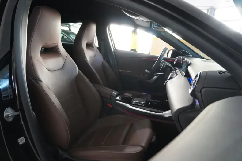 Mercedes-Benz A 45 AMG din 2021 cu 63.900 km - oferta MER112616 - foto 26