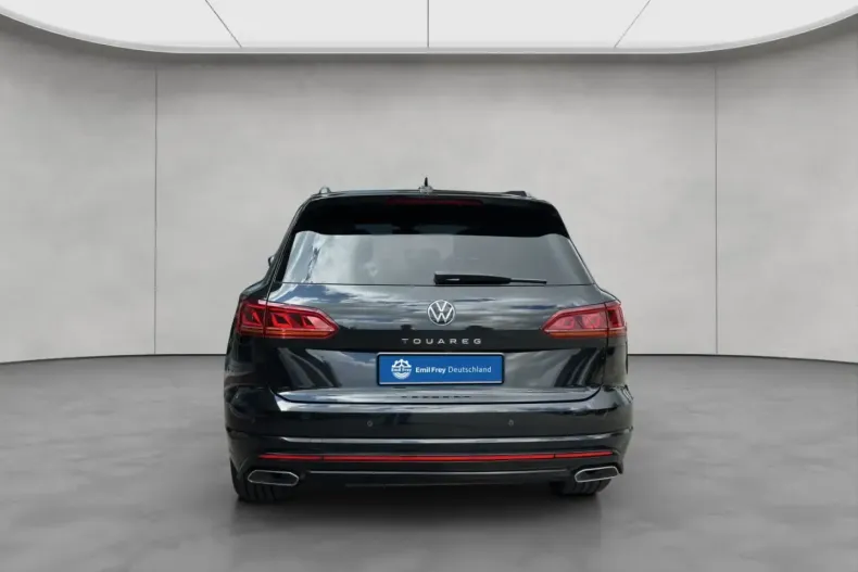 Volkswagen Touareg din 2023 cu 56.969 km - oferta VOL112617 - foto 3