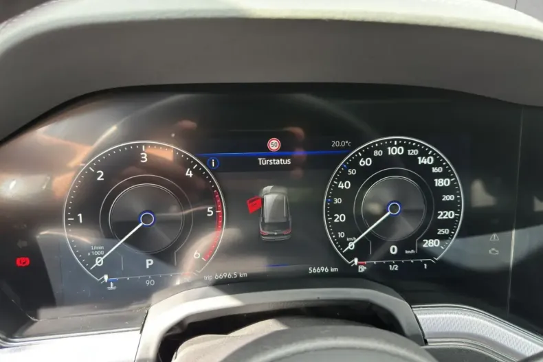 Volkswagen Touareg din 2023 cu 56.969 km - oferta VOL112617 - foto 11