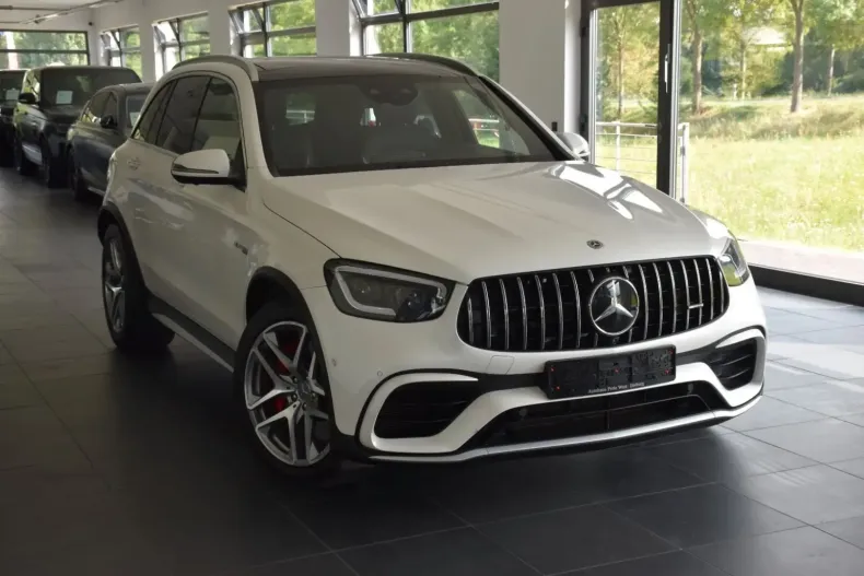 Mercedes-Benz GLC 63 AMG din 2021 cu 66.412 km - oferta MER112620 - foto 2